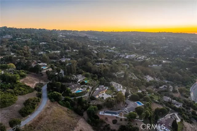 14 Roadrunner Road, Rolling Hills, CA 90274