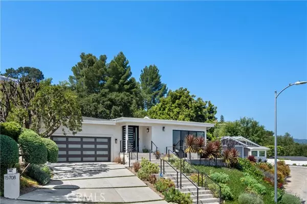 15708 Castlewoods Drive, Sherman Oaks, CA 91403