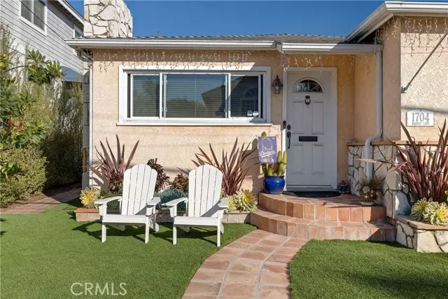 1704 Mackay Lane, Redondo Beach, CA 90278