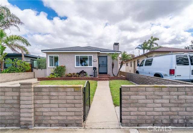 Redondo Beach, CA 90277,524 N Paulina Avenue