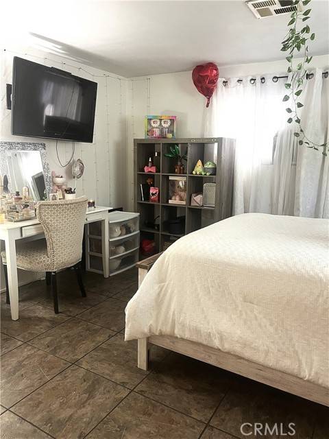 Hacienda Heights, CA 91745,901 South 6th Avenue