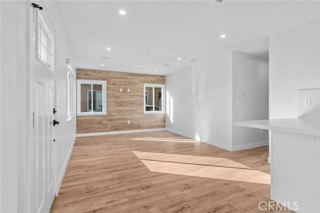 Hawthorne, CA 90250,4641 West 130 Street
