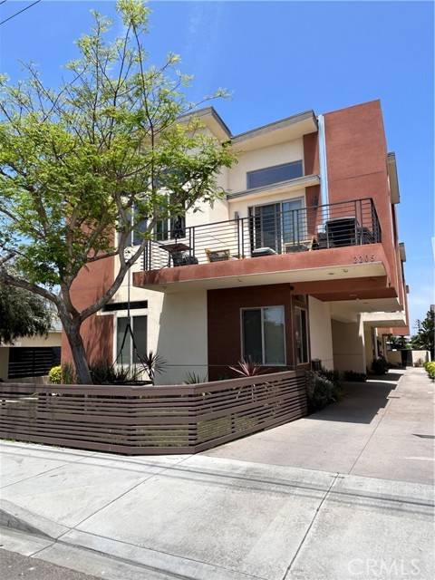 2205 Rockefeller Lane, Redondo Beach, CA 90278