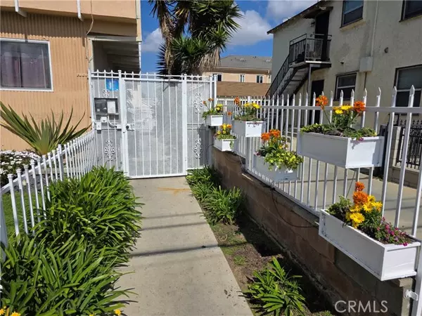 Inglewood, CA 90302,511 Venice Way