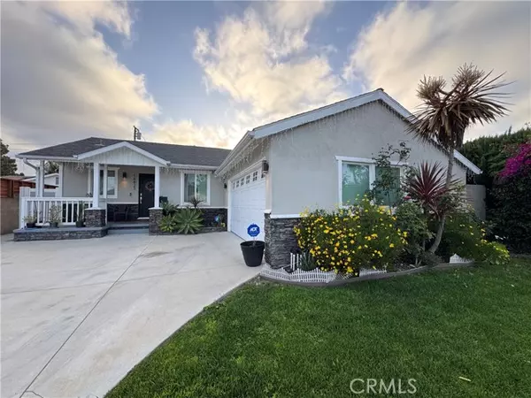14825 Cranbrook Avenue, Hawthorne, CA 90250