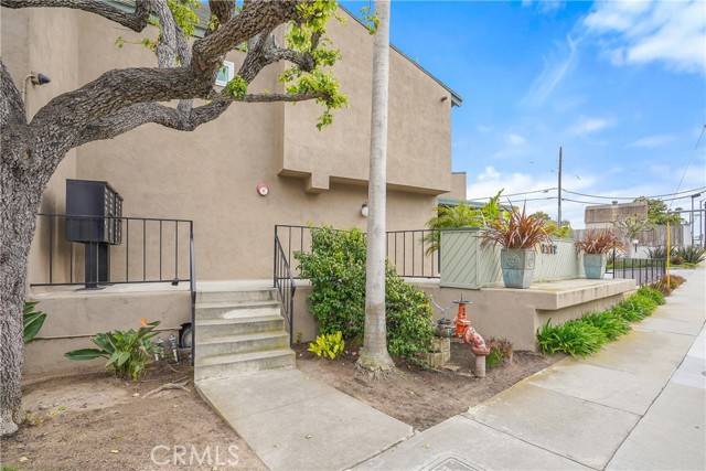Redondo Beach, CA 90277,1112 Beryl Street