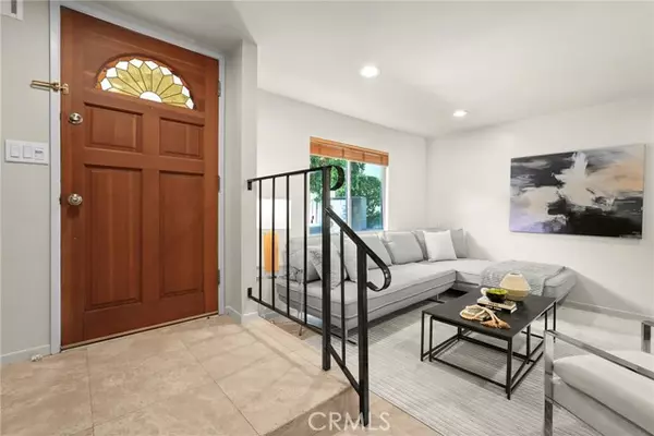 Agoura Hills, CA 91301,27443 Country Glen Road