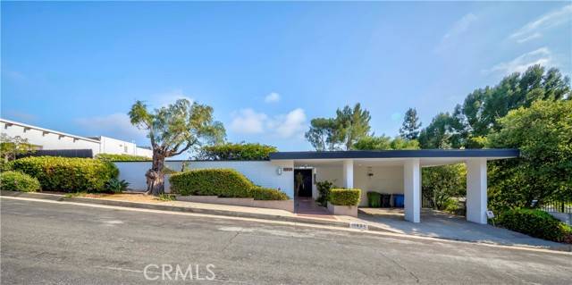 11820 Bel Terrace, Los Angeles, CA 90049