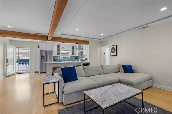 Manhattan Beach, CA 90266,3528 Pacific Avenue