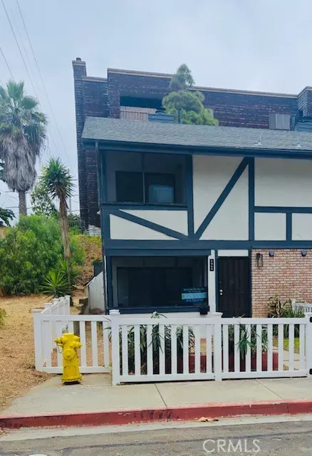 1069 Donahue Street, San Diego, CA 92110
