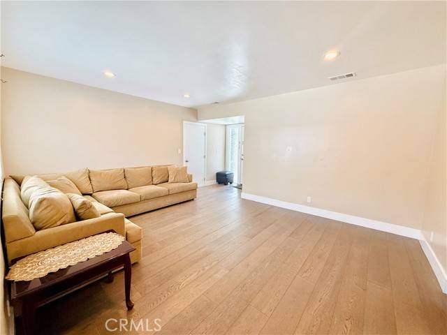 Torrance, CA 90504,17511 Glenburn Avenue
