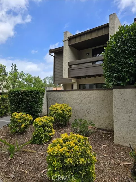 Woodland Hills, CA 91367,5800 Owensmouth Avenue