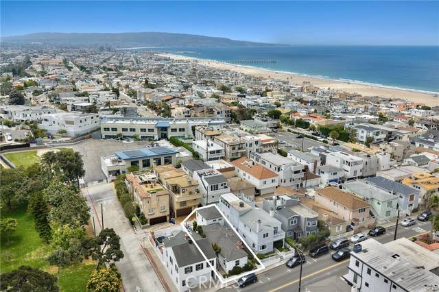 Hermosa Beach, CA 90254,352 27th Street