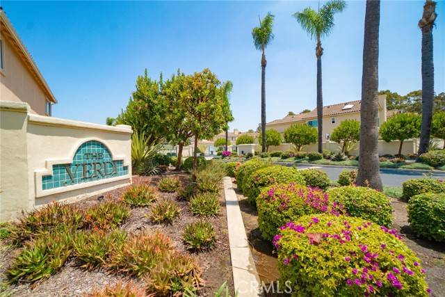 Torrance, CA 90503,2562 Woodbury Drive