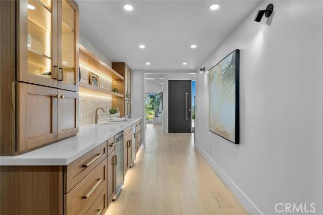Palos Verdes Estates, CA 90274,2708 Via Elevado