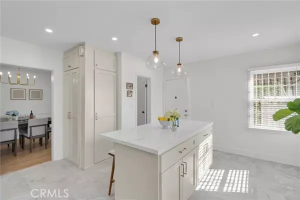 Los Angeles, CA 90043,5248 Parkglen Avenue