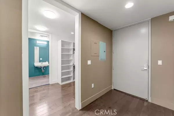 Long Beach, CA 90802,433 Pine Avenue