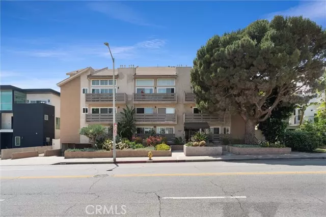 Los Angeles, CA 90046,1021 North Crescent Heights Boulevard
