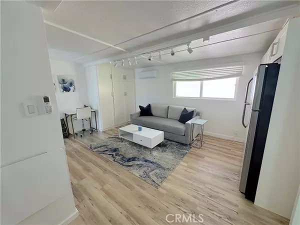 Redondo Beach, CA 90277,726 Esplanade
