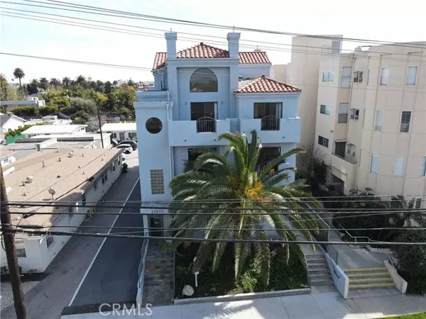 11852 Washington Place, Los Angeles, CA 90066
