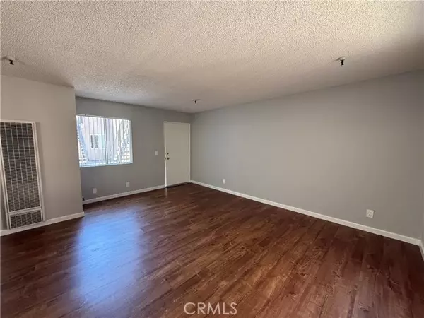 Hawthorne, CA 90250,13535 Yukon Avenue