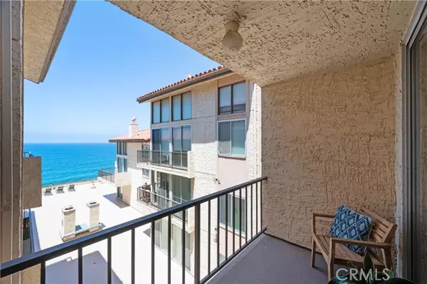 Redondo Beach, CA 90277,555 Esplanade