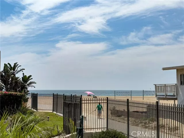 Playa Del Rey, CA 90293,7301 Vista Del Mar Avenue