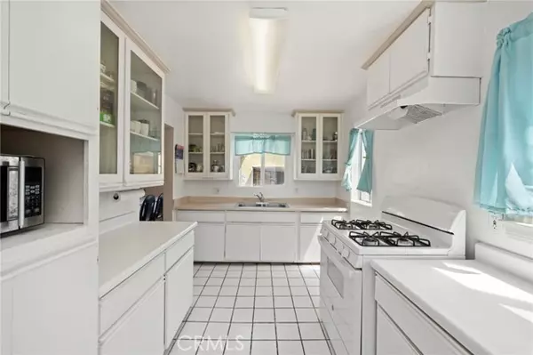 South Gate, CA 90280,5757 Wilson Avenue