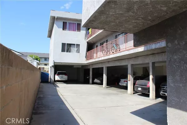 Hawthorne, CA 90250,4707 West 120th Street