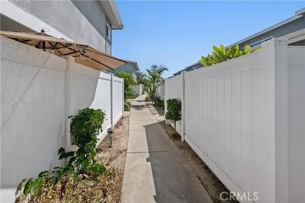 Lomita, CA 90717,25018 Eshelman Avenue