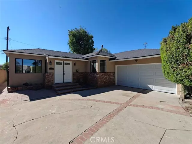Reseda, CA 91335,6911 Enfield Avenue