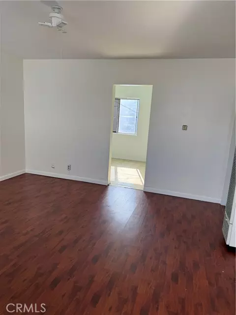 11243 South Mariposa Avenue, Los Angeles, CA 90044