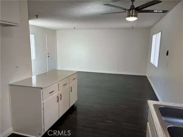 Hawthorne, CA 90250,13535 Yukon Avenue