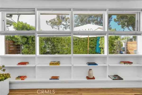 Santa Monica, CA 90405,2404 Ocean Park blvd