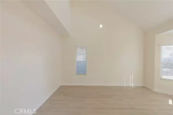 Redondo Beach, CA 90278,2215 Marshallfield Lane