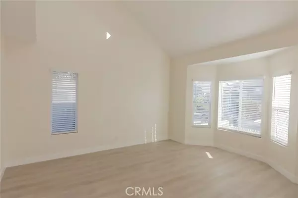 Redondo Beach, CA 90278,2215 Marshallfield Lane