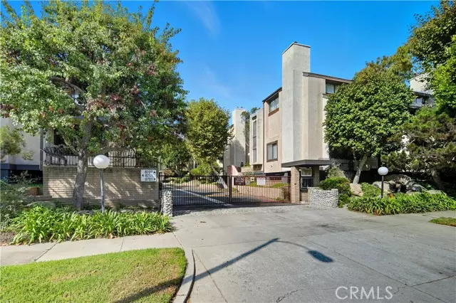 Playa Del Rey, CA 90293,8707 Falmouth Avenue