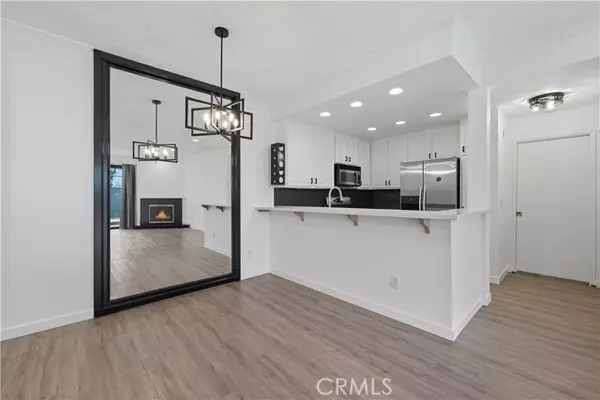 Playa Del Rey, CA 90293,8707 Falmouth Avenue
