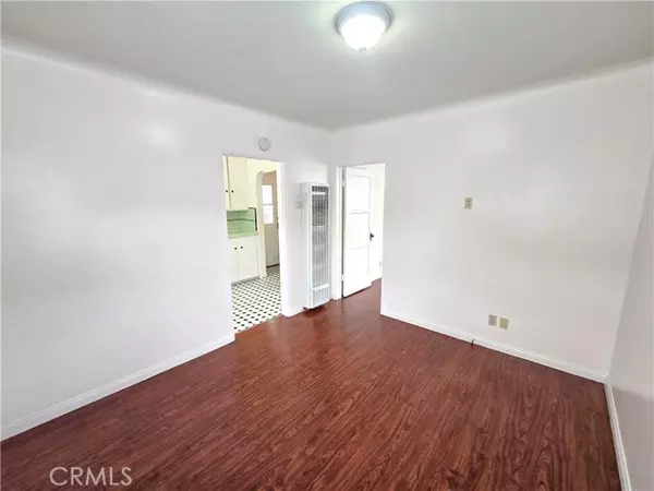 Hawthorne, CA 90250,4263 West Broadway