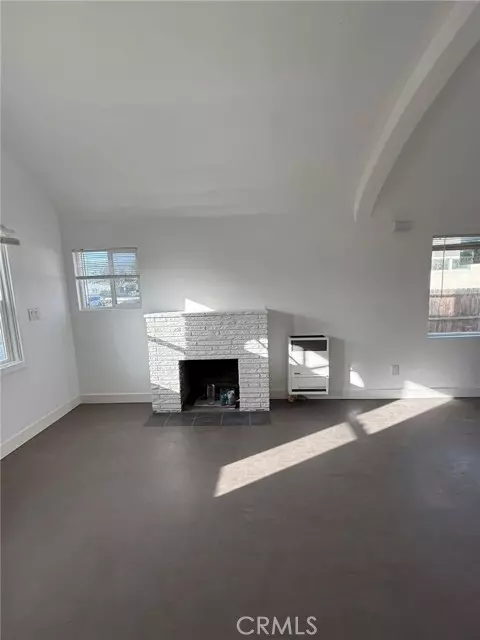 Hawthorne, CA 90250,11864 Gale Avenue