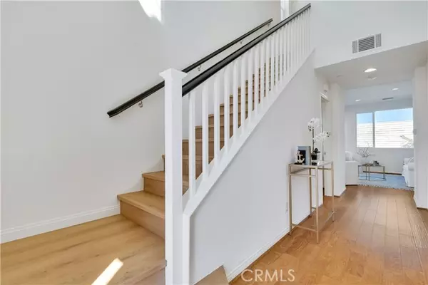 Canyon Country, CA 91351,19703 Kamm