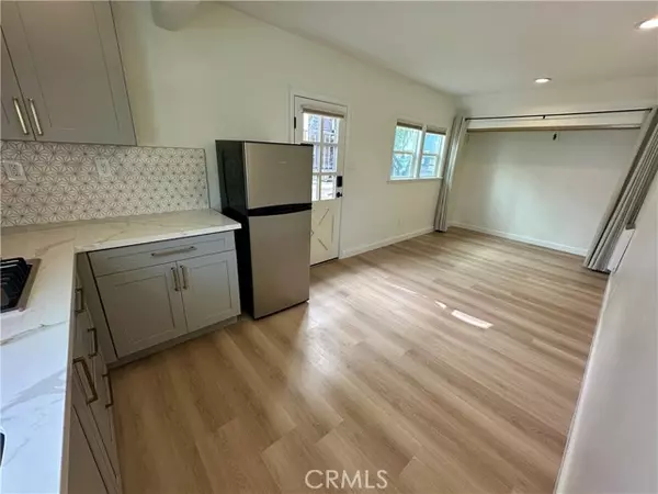 Hermosa Beach, CA 90254,933 Bayview Drive