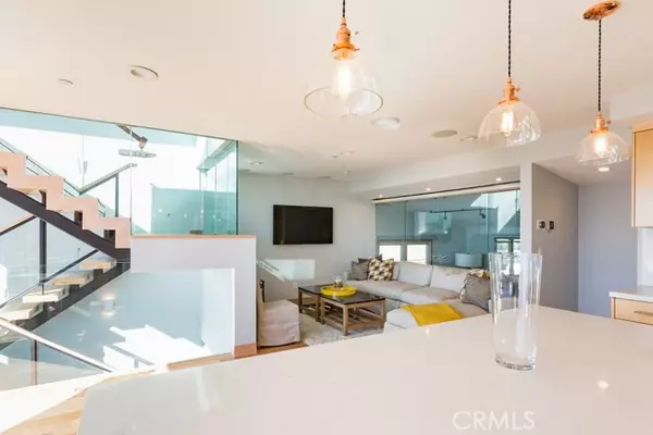 Hermosa Beach, CA 90254,814 Monterey Boulevard