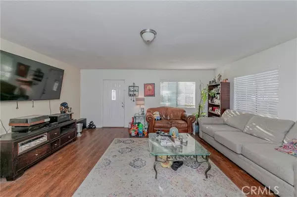 Long Beach, CA 90805,5880 Gundry Avenue