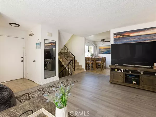 Redondo Beach, CA 90277,118 South Lucia