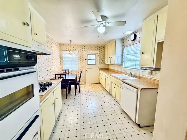 Carson, CA 90745,1866 East 213th