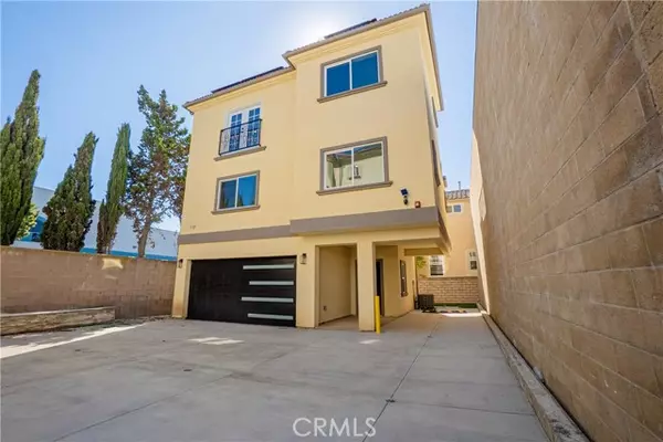 4102 Spencer St, Torrance, CA 90503