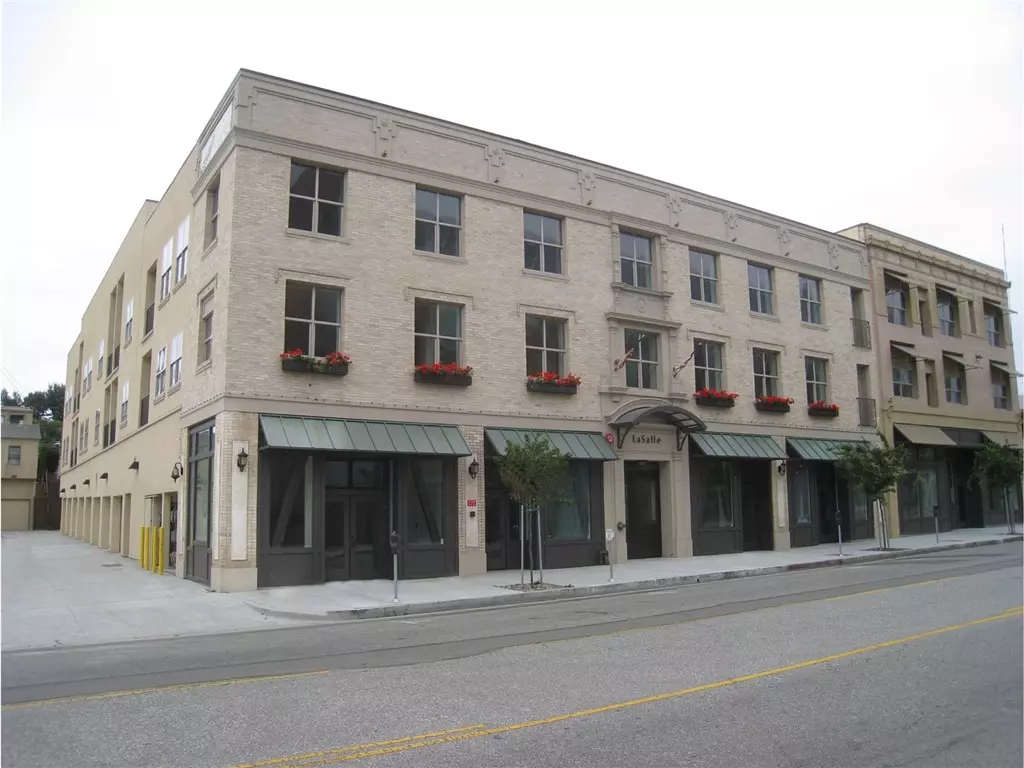 San Pedro, CA 90731,255 W 7th Street