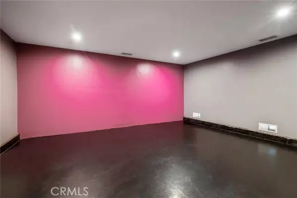 Los Angeles, CA 90059,857 East 109th