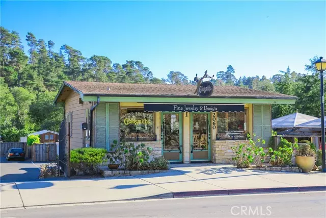 2068 Main Street, Cambria, CA 93428